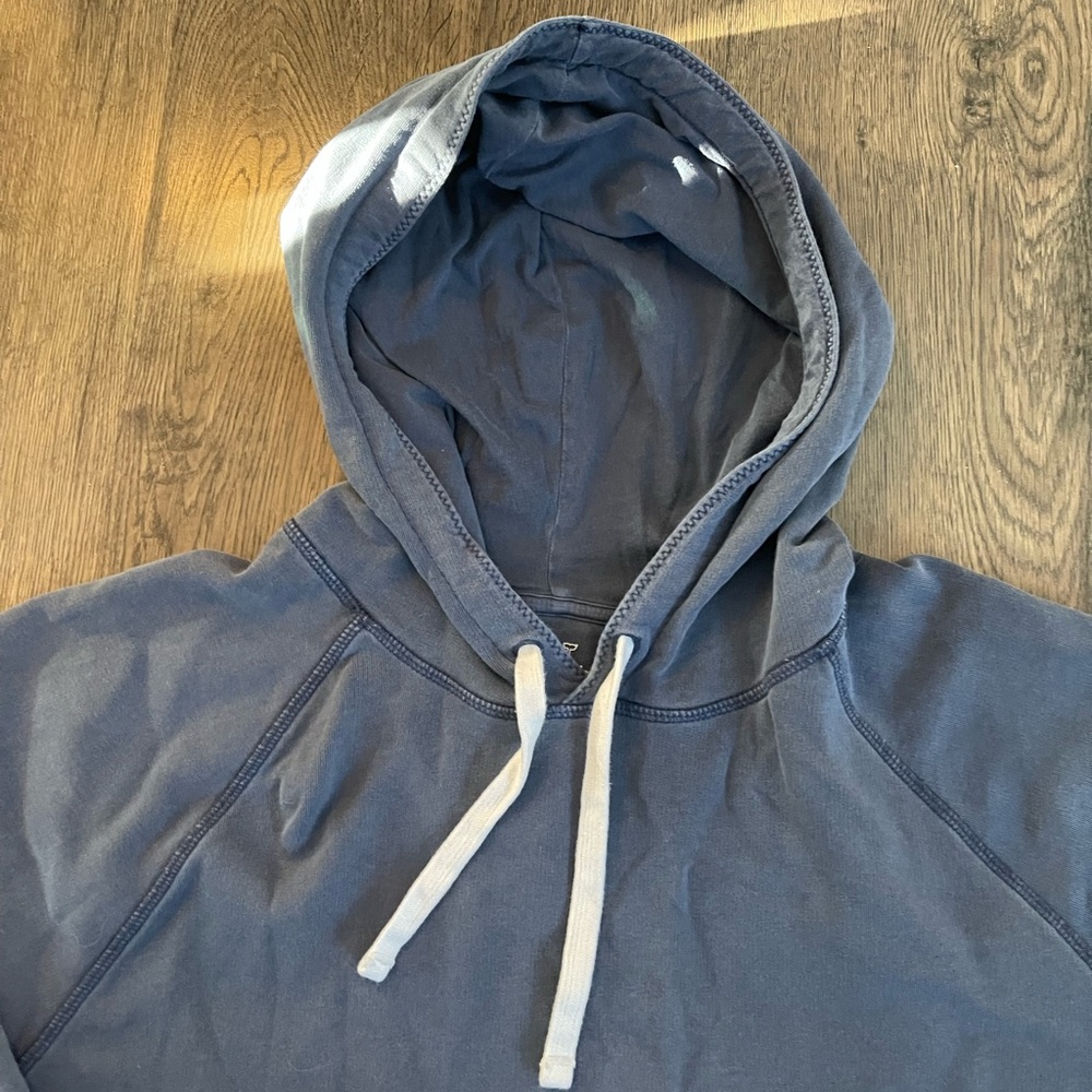 Vineyard Vines Lightweight Sweater
